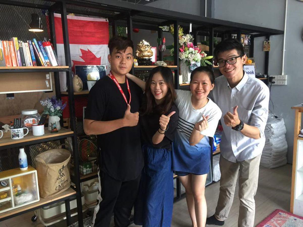 Meet Up Hostel Bangkok Extérieur photo