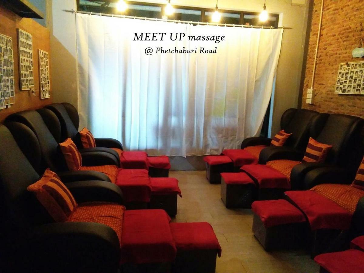 Meet Up Hostel Bangkok Extérieur photo