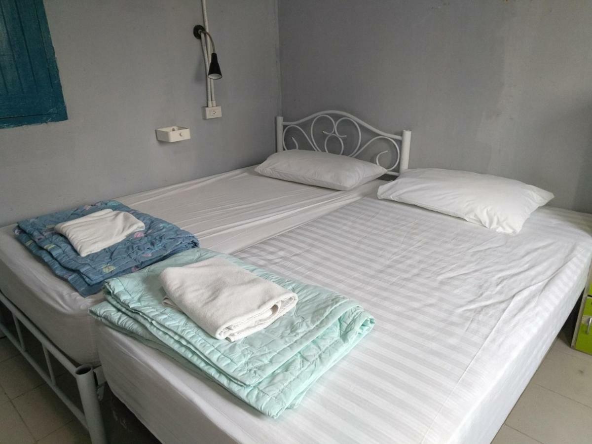 Meet Up Hostel Bangkok Extérieur photo