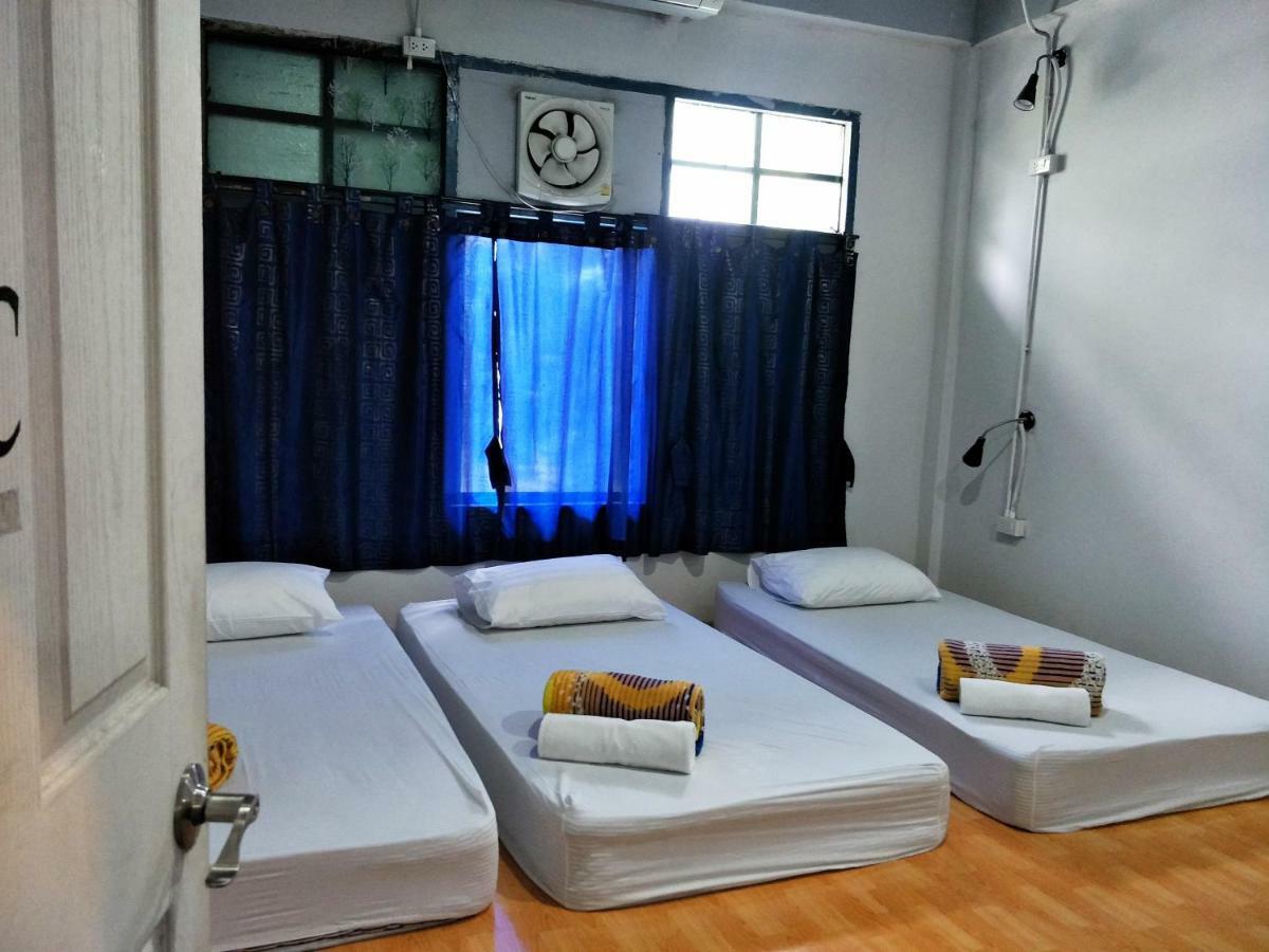 Meet Up Hostel Bangkok Extérieur photo