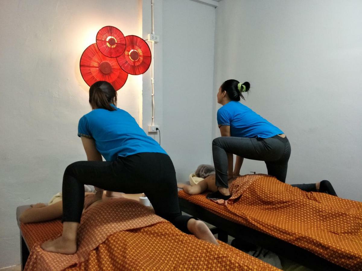 Meet Up Hostel Bangkok Extérieur photo
